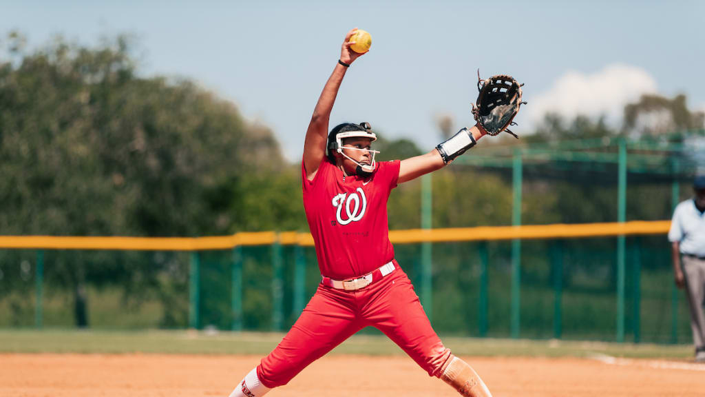 Roberto Clemente RBI of Jersey City heads to MLB RBI Softball