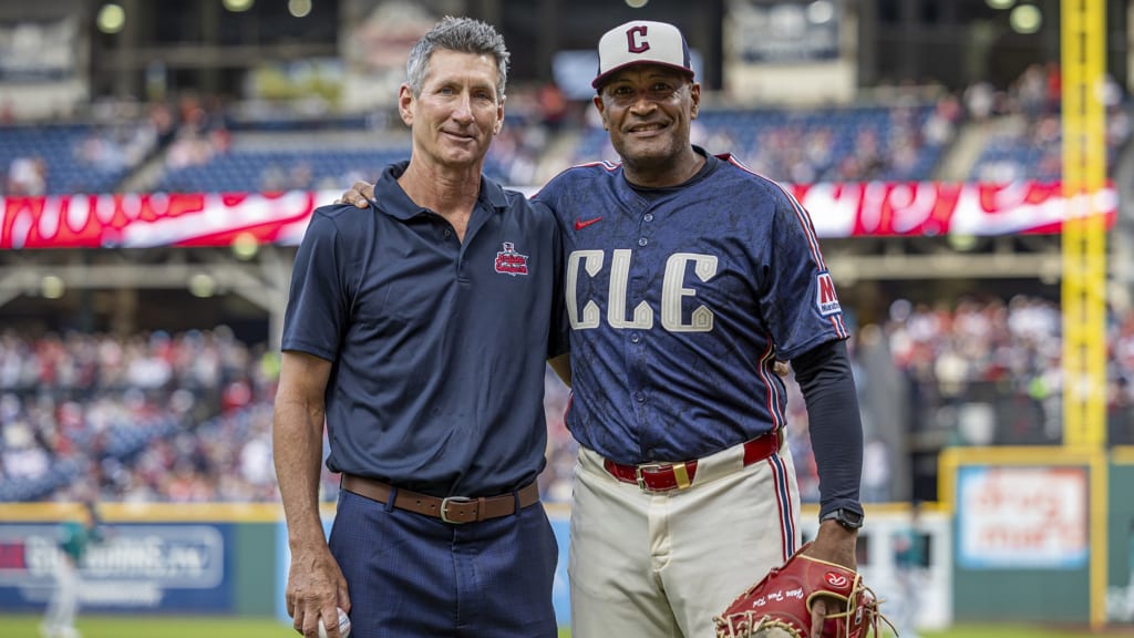 Charles Nagy threw out a ceremonial first pitch to Sandy Alomar Jr. as Cleveland honored the 1995 club. (Guardians)