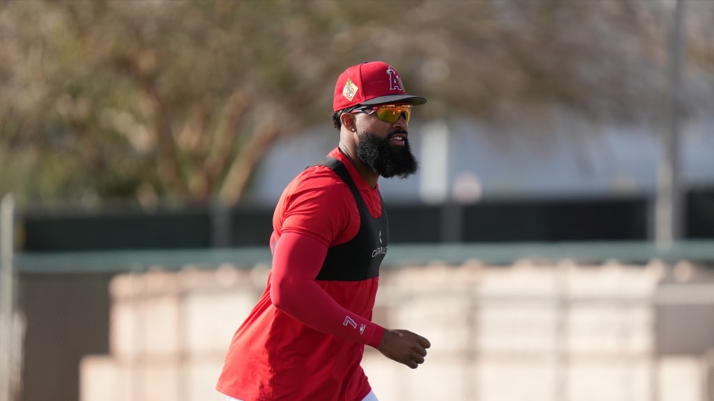 Suzuki weighs outfield options for 2026