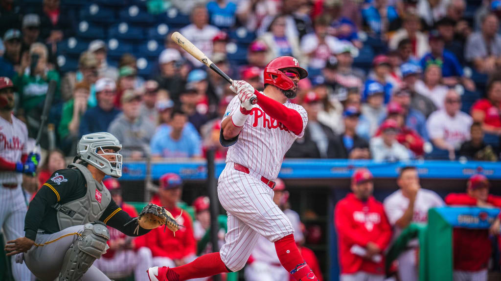 Schwarber hits one out of the park (literally) in 1st spring AB