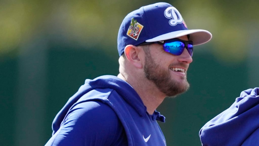 'Never in a million years': Muncy reaches LA milestone