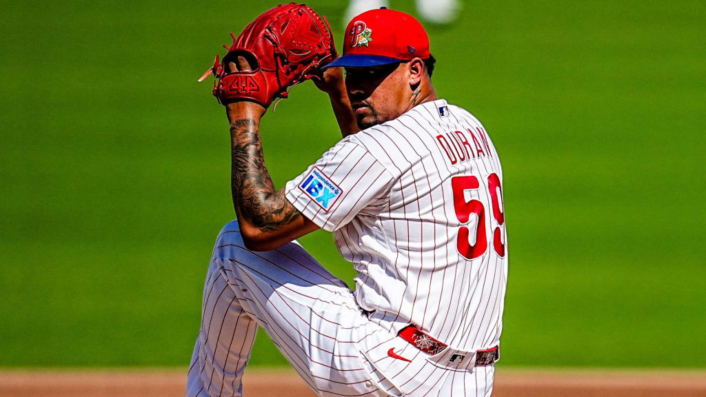 Duran plays coy as he toys with refurbished pitch in debut