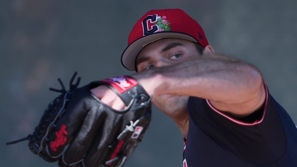 Smith thrives in pressure-filled relief role for Guardians