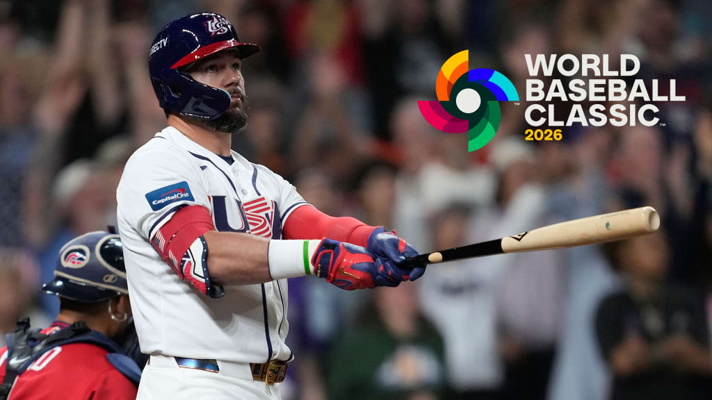 Schwarber's majestic home run helps turn duel into rout