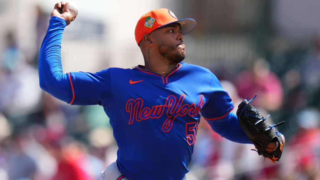 Fun-loving Peralta brightening Mets' clubhouse