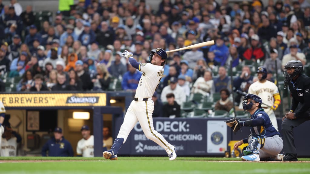 Pitching sets franchise record as offense capitalizes on mistakes