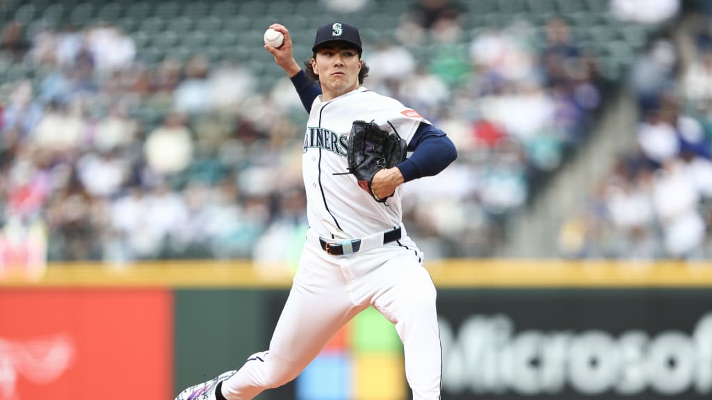Woo makes Mariners history -- passing King Félix, Moyer