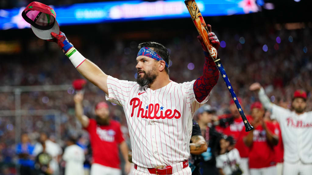 Runner-up Schwarber salutes fans in instant classic Derby