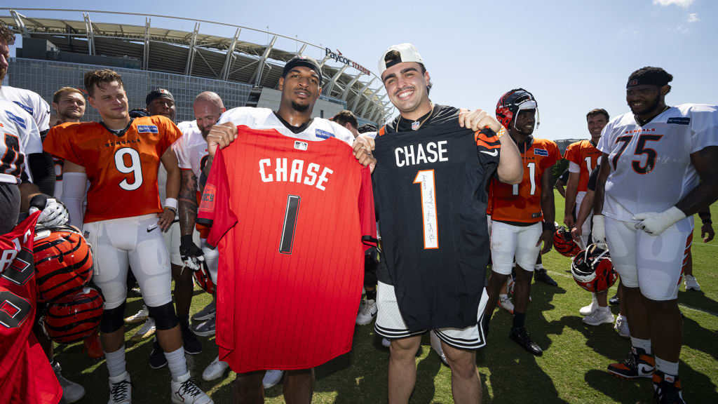 Ja'Marr Chase poses with Sal Stewart