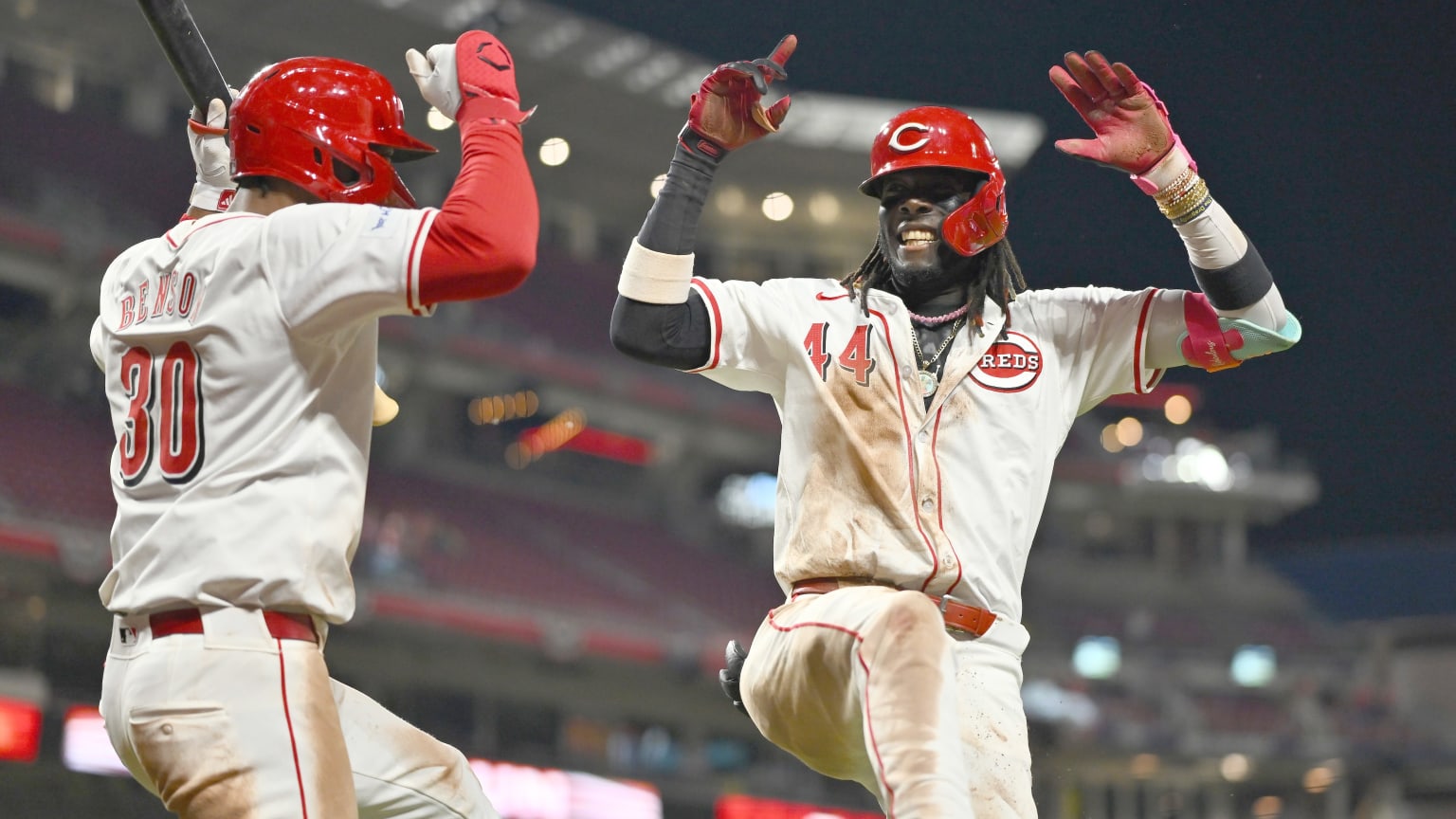 Reds star Elly De La Cruz celebrates after a home run