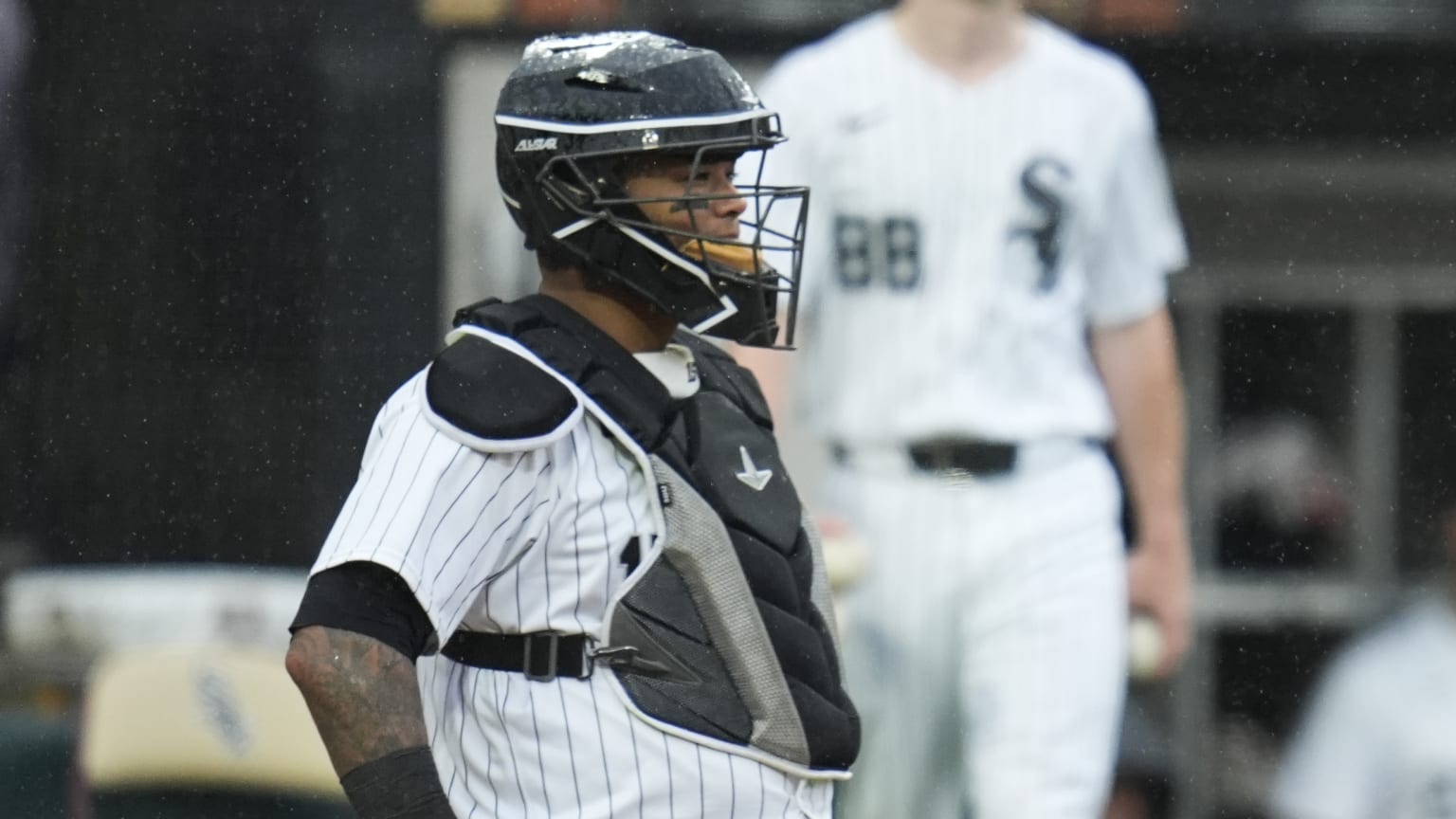 Martín Maldonado staying positive despite hitting struggles