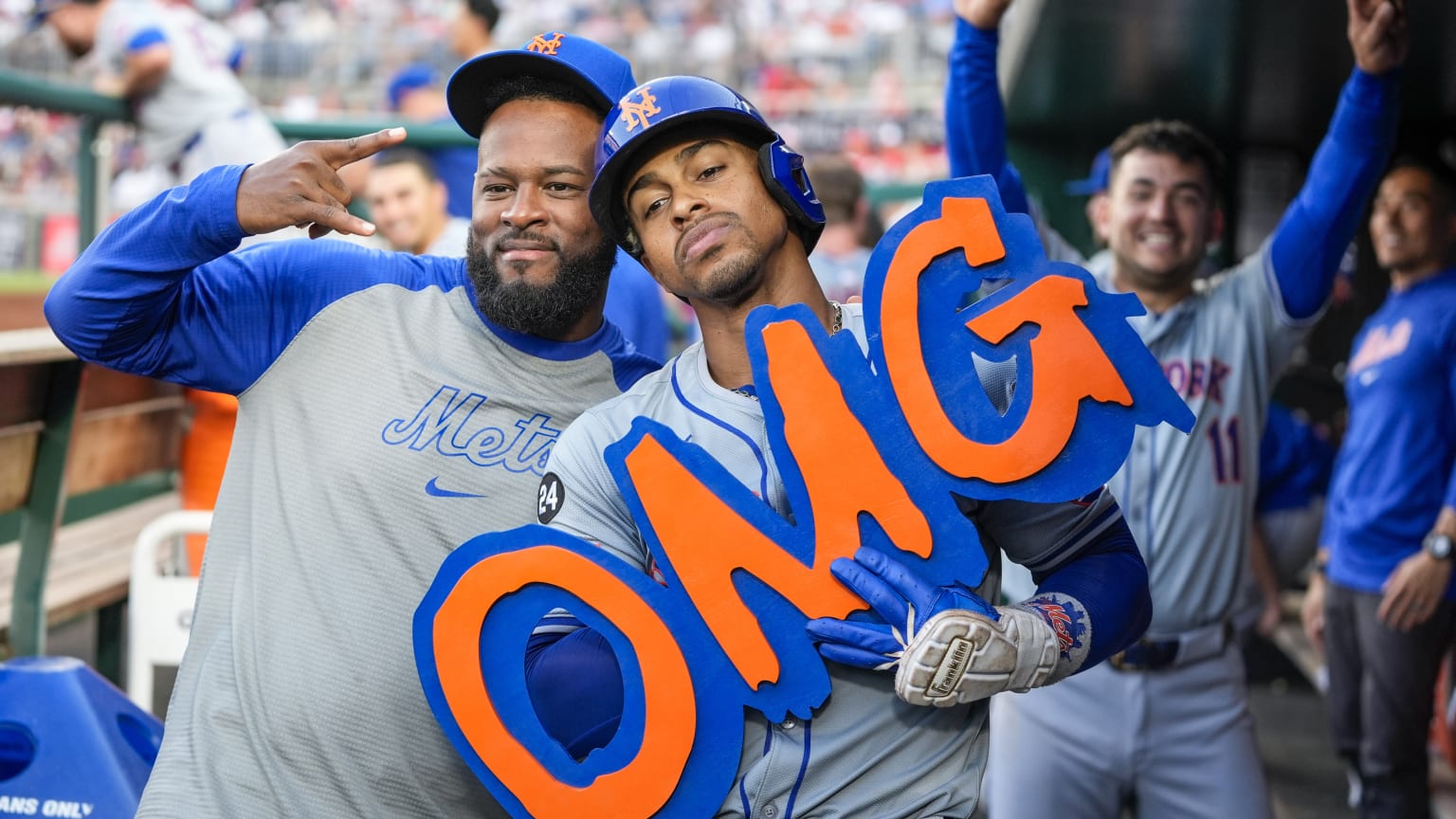 The 2024 Mets celebrate a big moment with an OMG sign