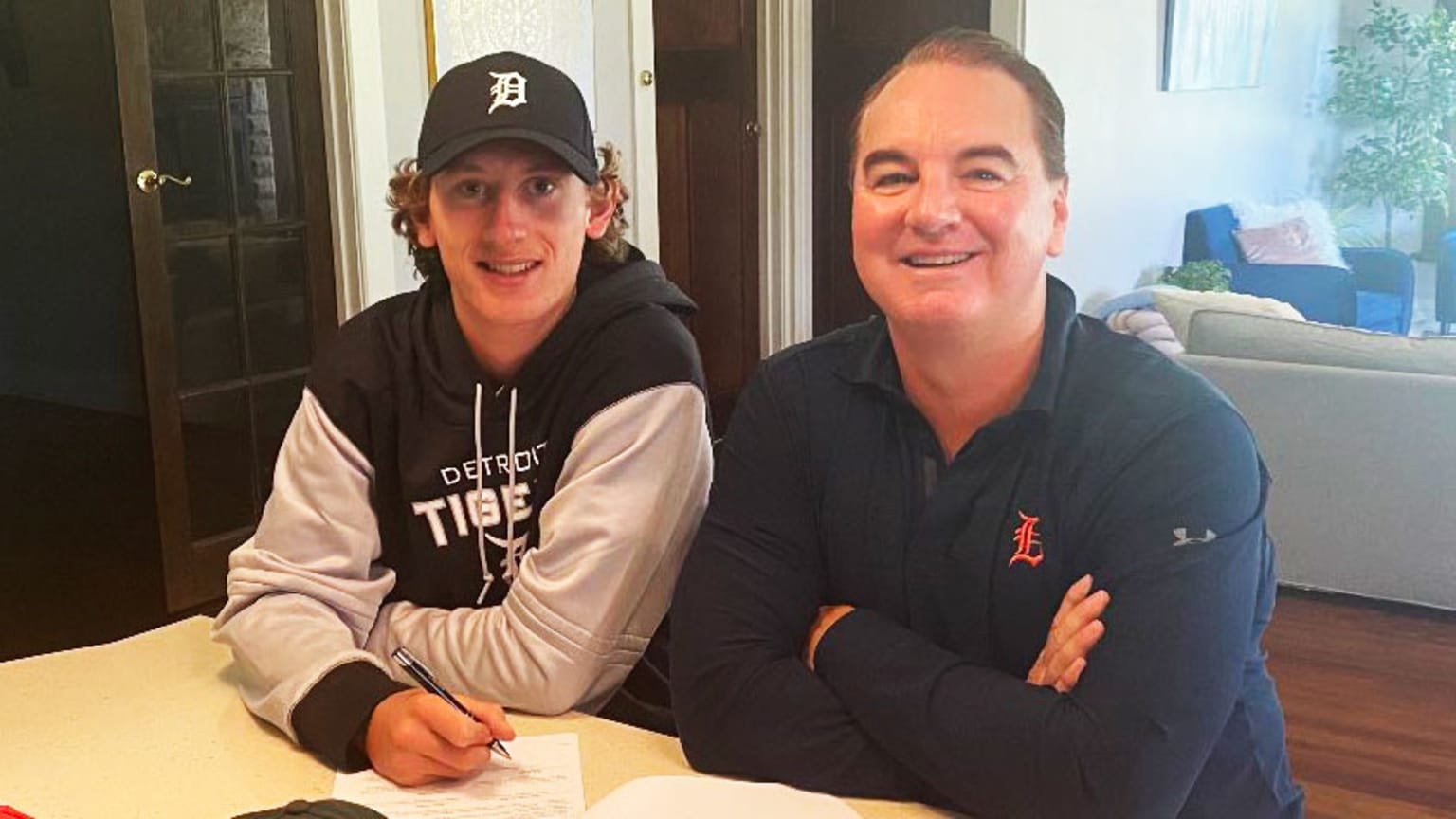 Jack Bushell signs with Tigers out of Australia