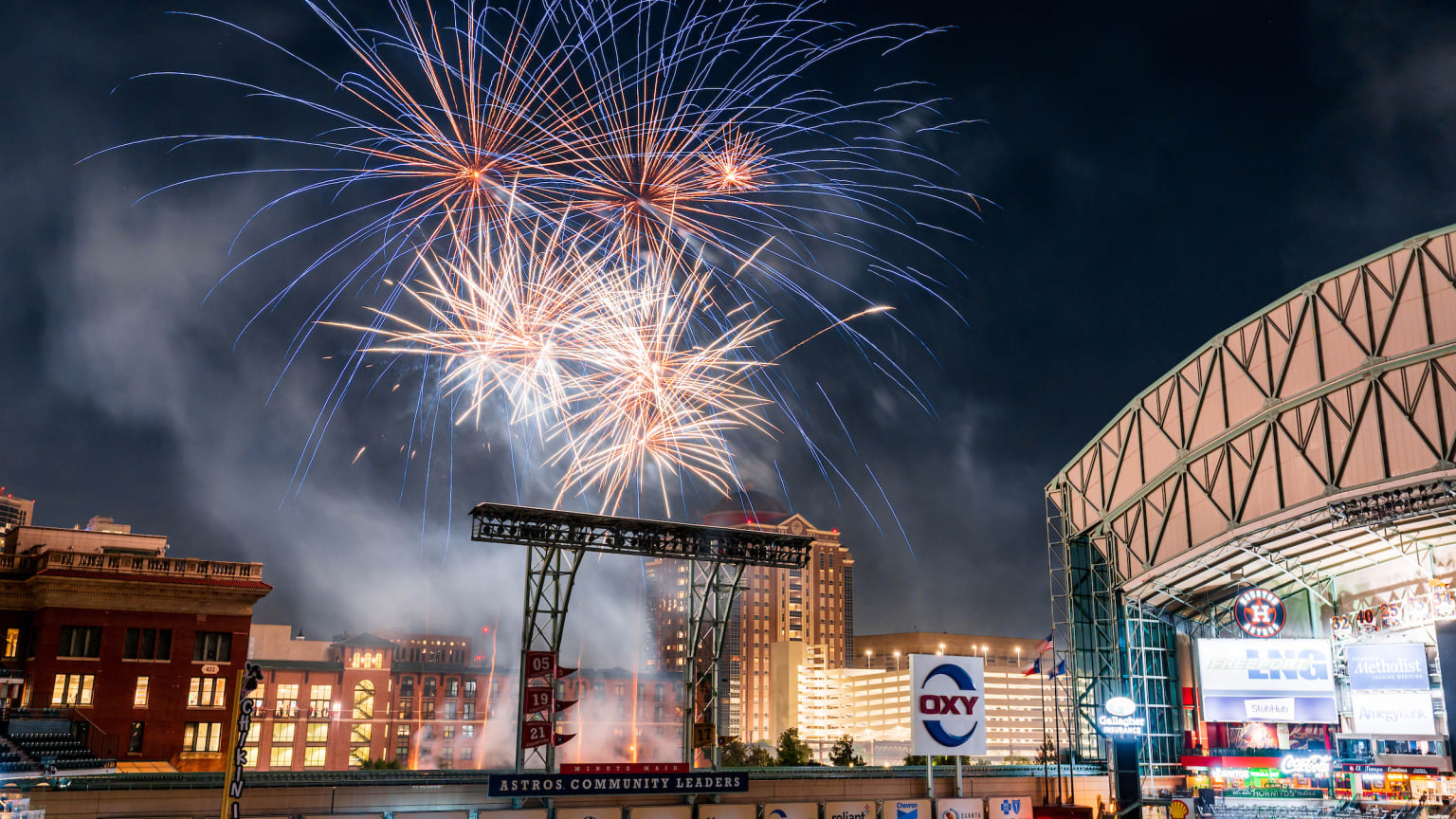 Enjoy Friday Night Fireworks at Minute Maid Park 