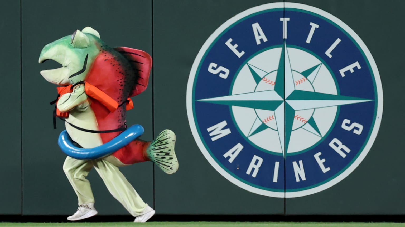 Humpy the Salmon races at T-Mobile Park