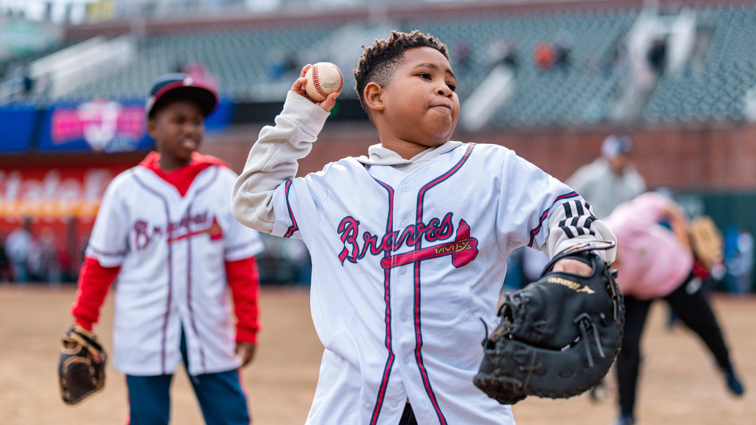 Atlanta Braves' youth baseball, softball clinics planned for two Henry  County locations, Sports