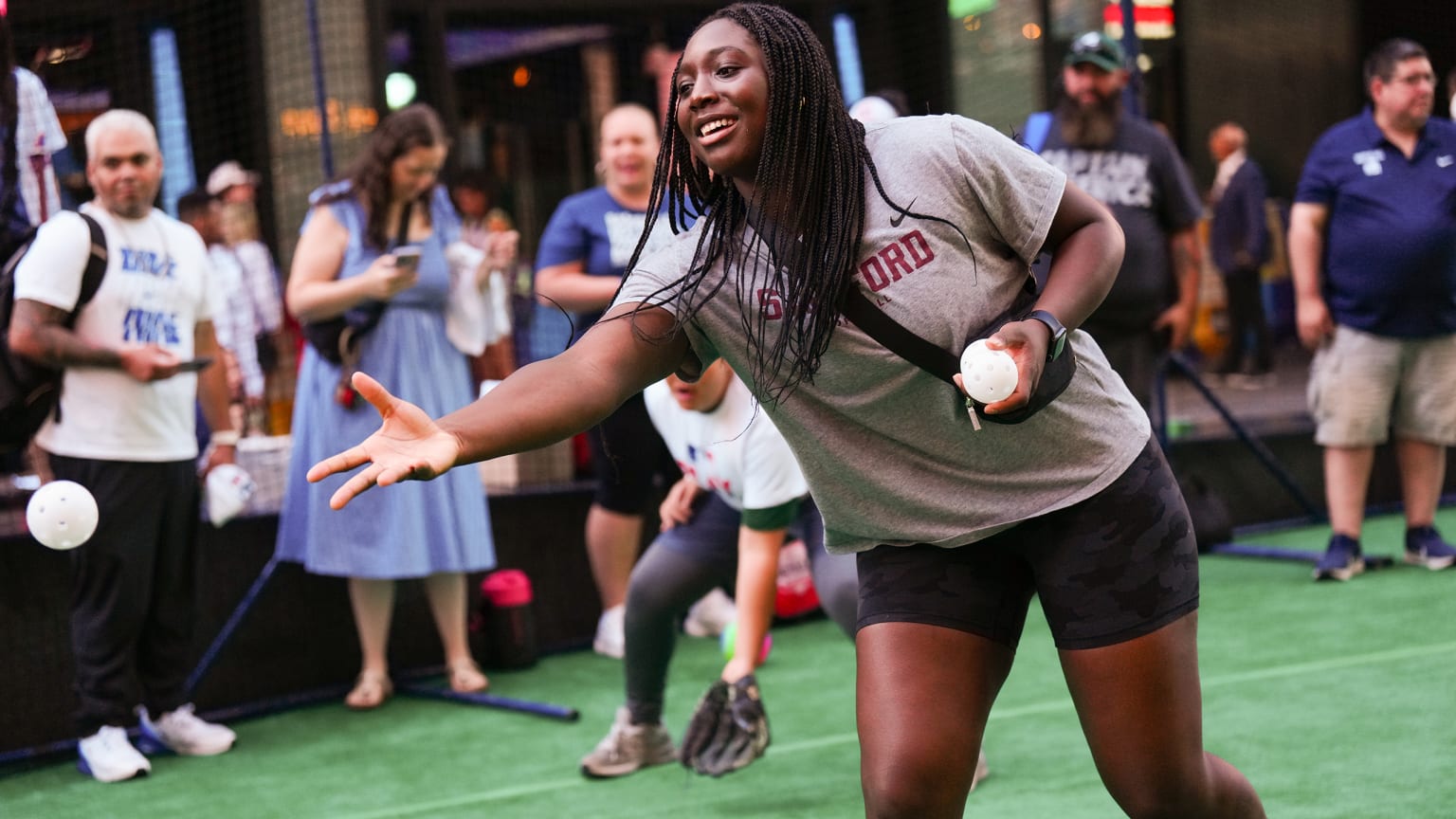World Softball Day celebrated at PLAY BALL Times Square event
