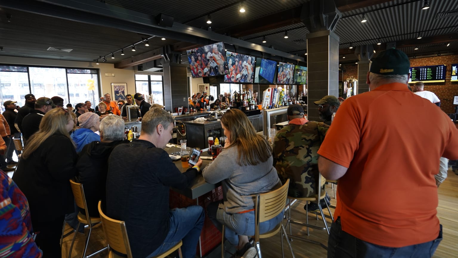 SuperBook Bar & Restaurant Baltimore Orioles