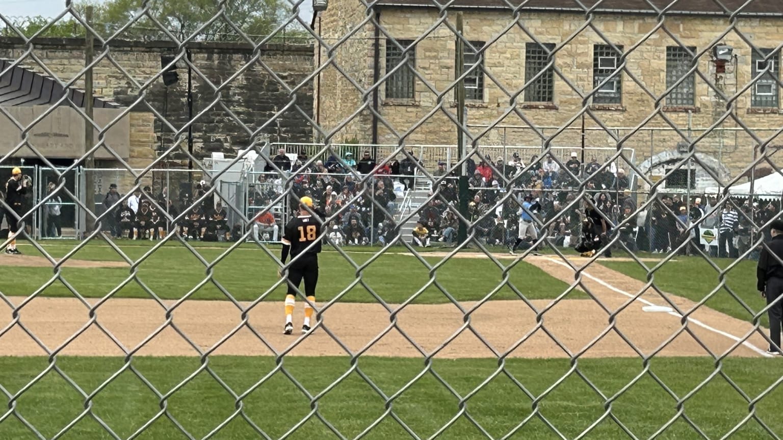 The Joliet Slammers play in the Big House Ballgame