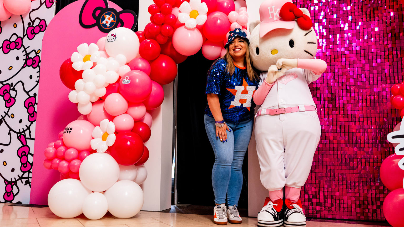 Astros Hello Kitty Night | Houston Astros