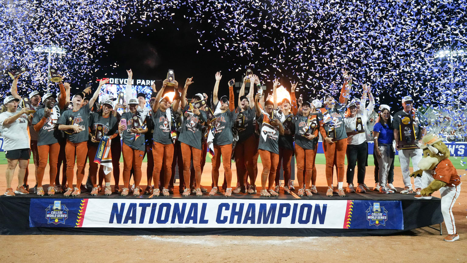 Texas wins the Women's College World Series