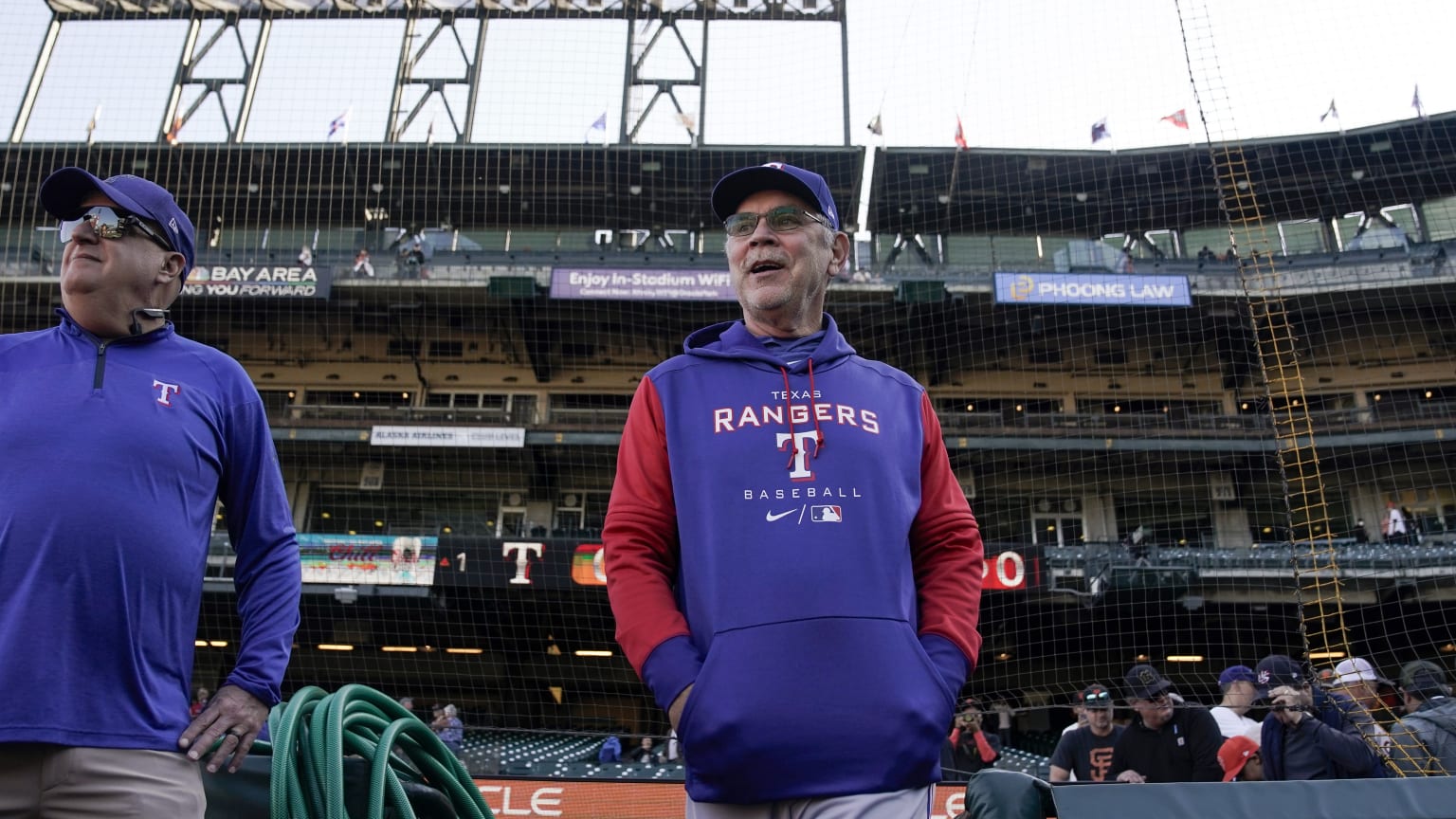 Bruce Bochy before the game in San Francisco