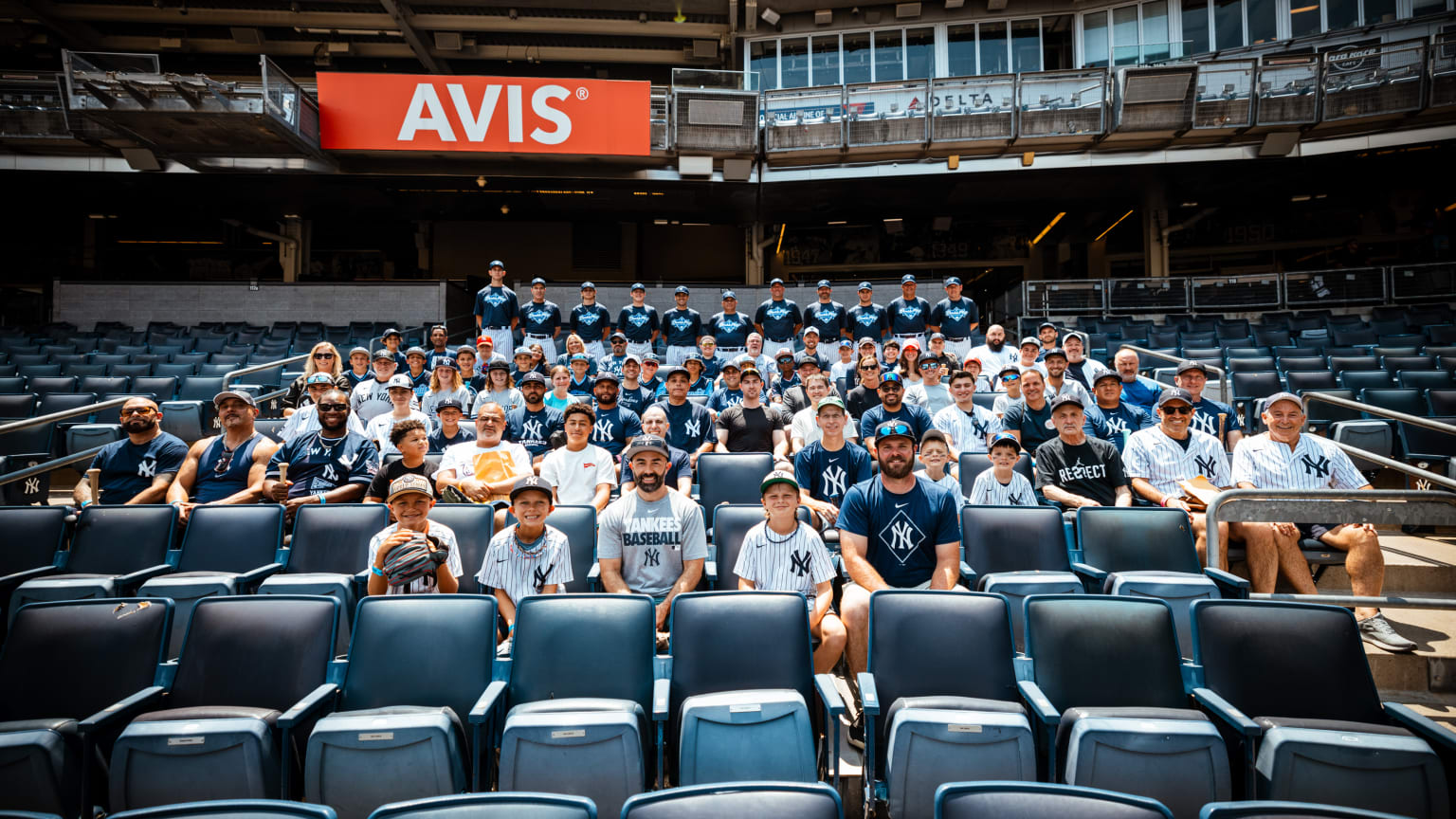 On-Field Batting Practice & Stadium Experience | New York Yankees