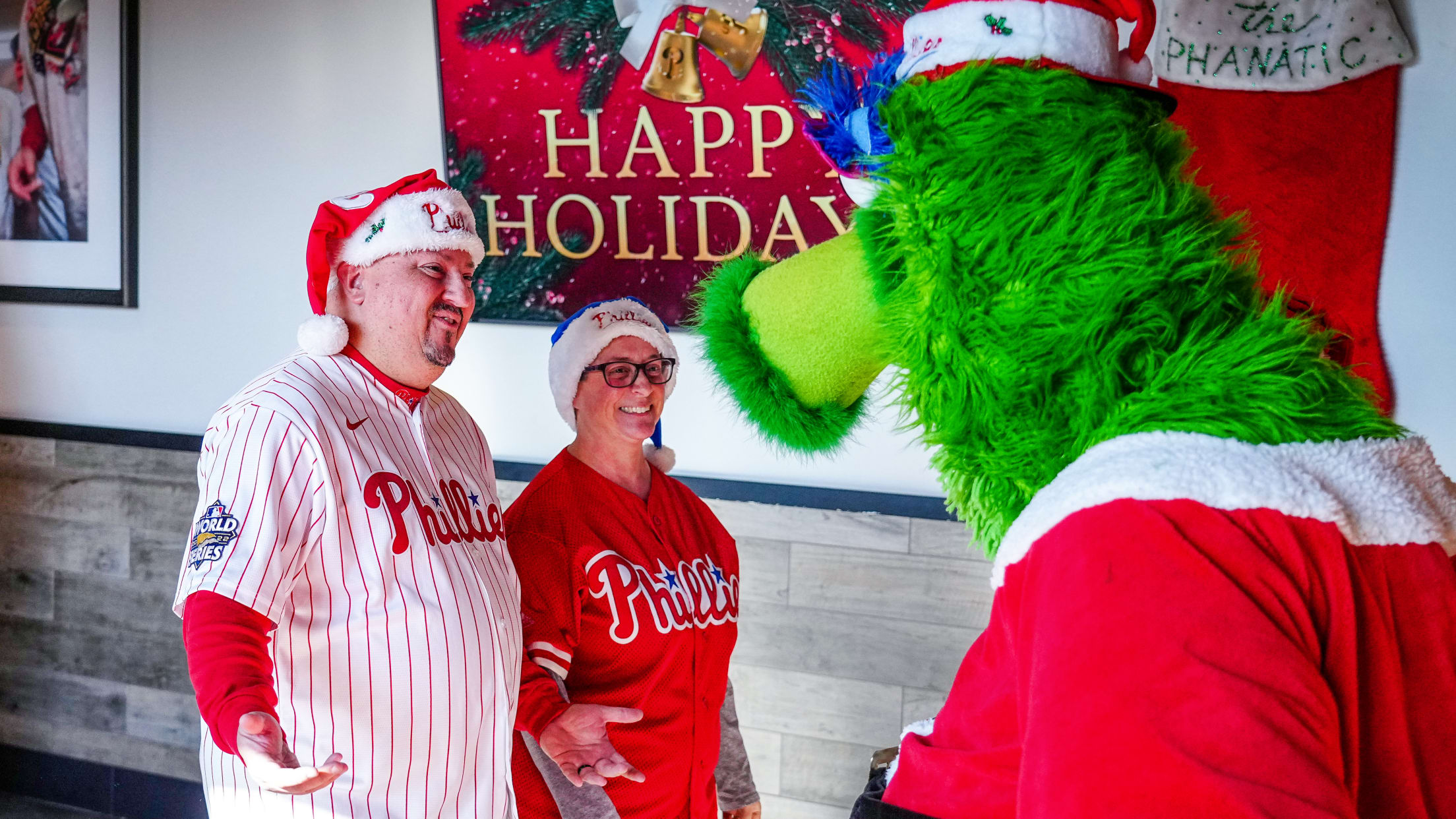 HolidaySalePhanatic01751