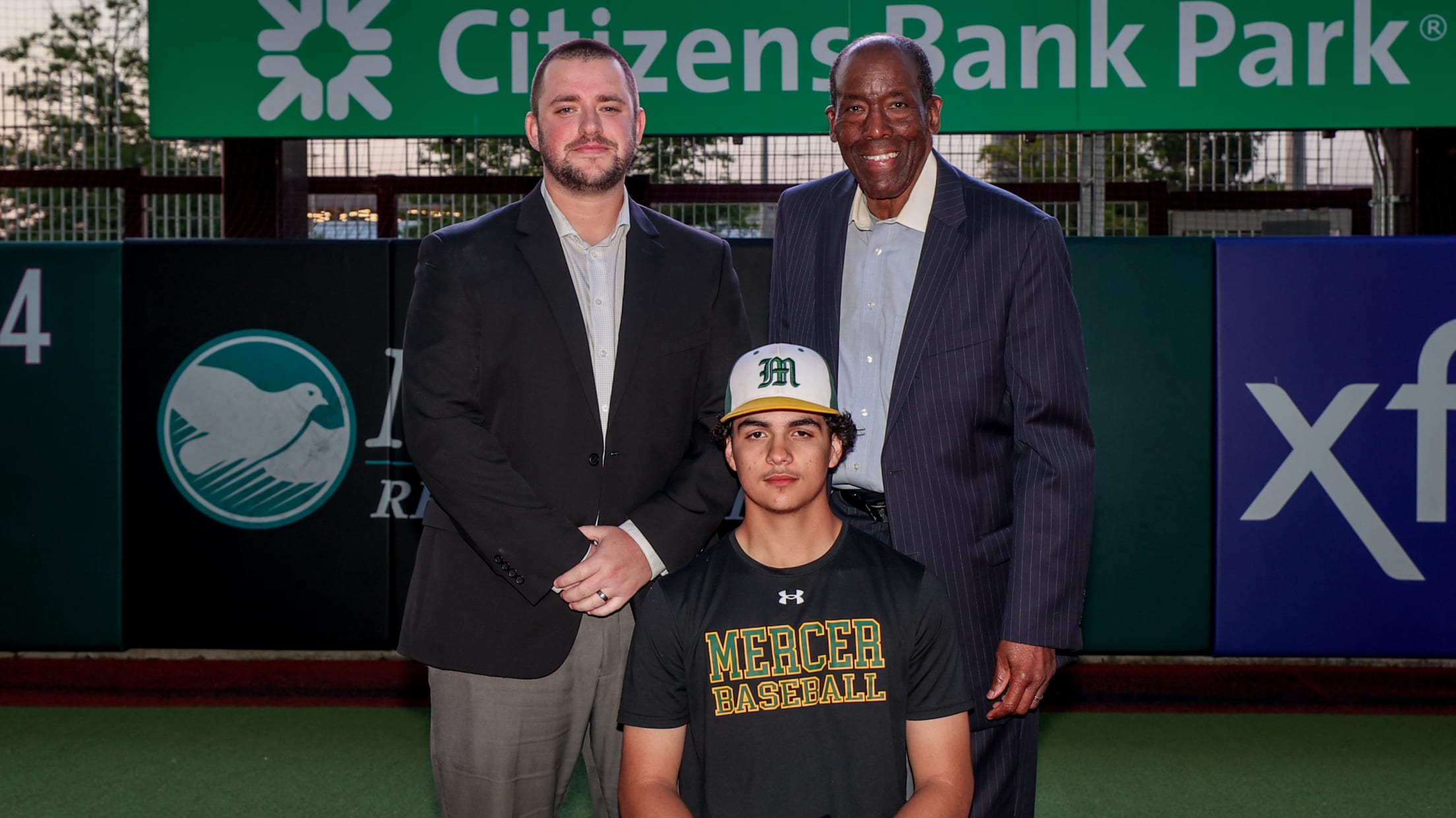 20240513_UYA Signing-142