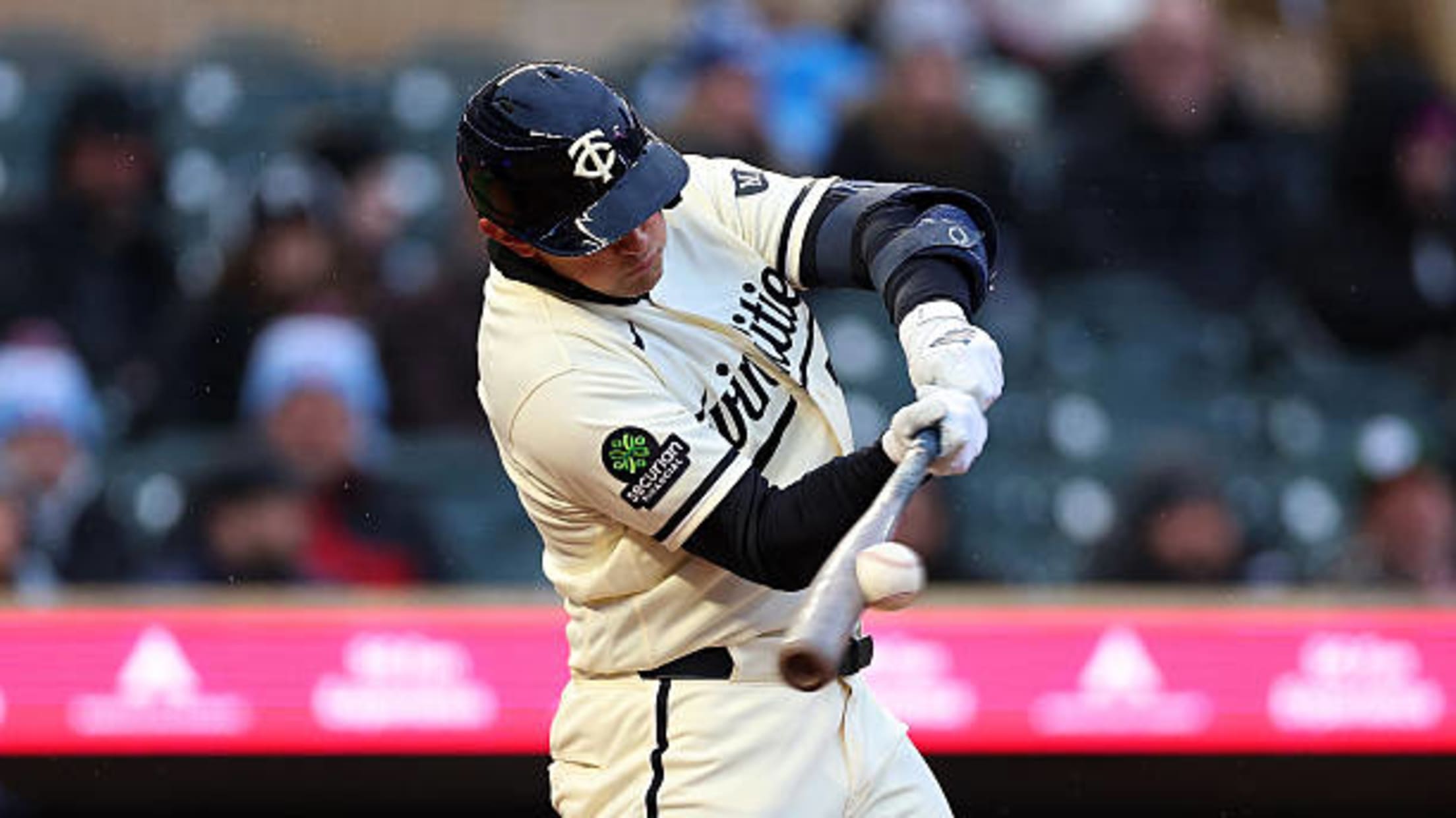 Brooks Lee's RBI single