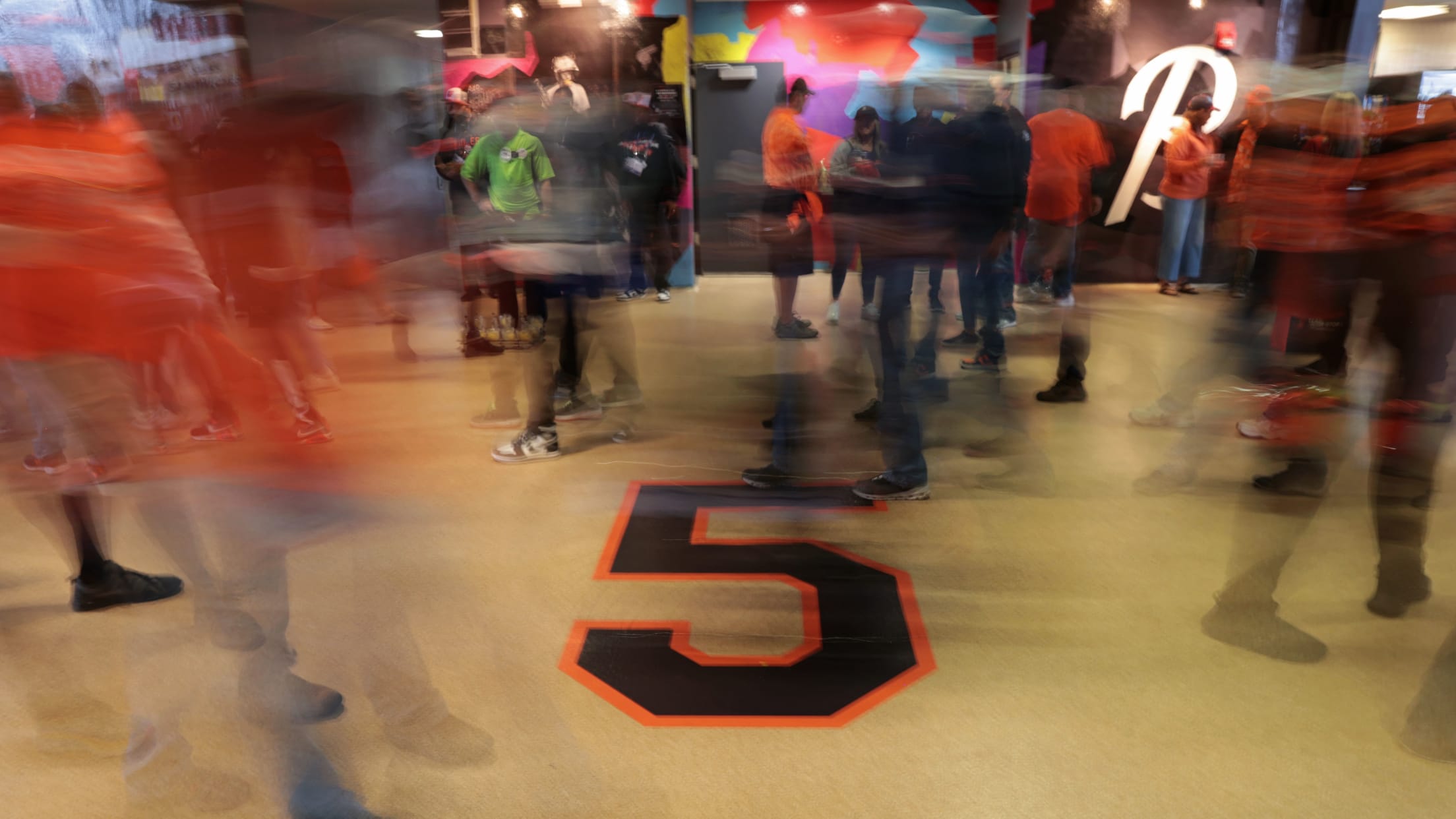 BAL-BI-121823-TopPhotos23-064