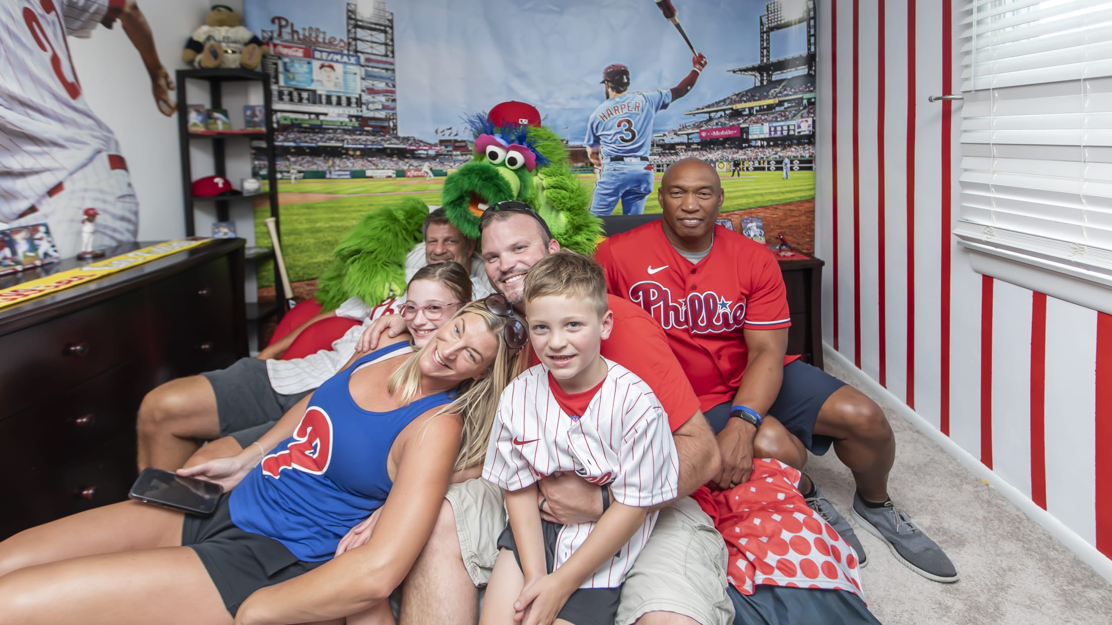 Young Child Battling Cancer Gets a Phillies Extreme Room Makeover Surprise