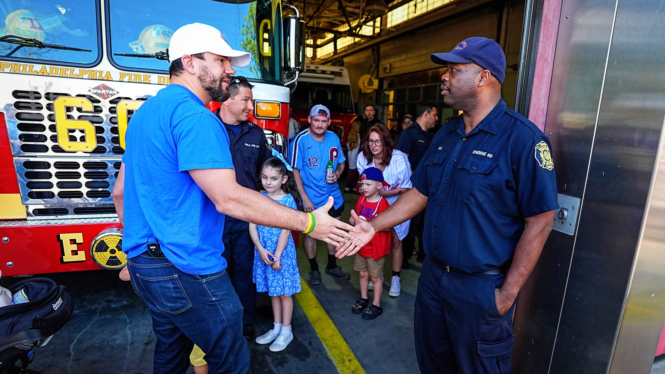 SchwarberNeighborhoodHeroes08105