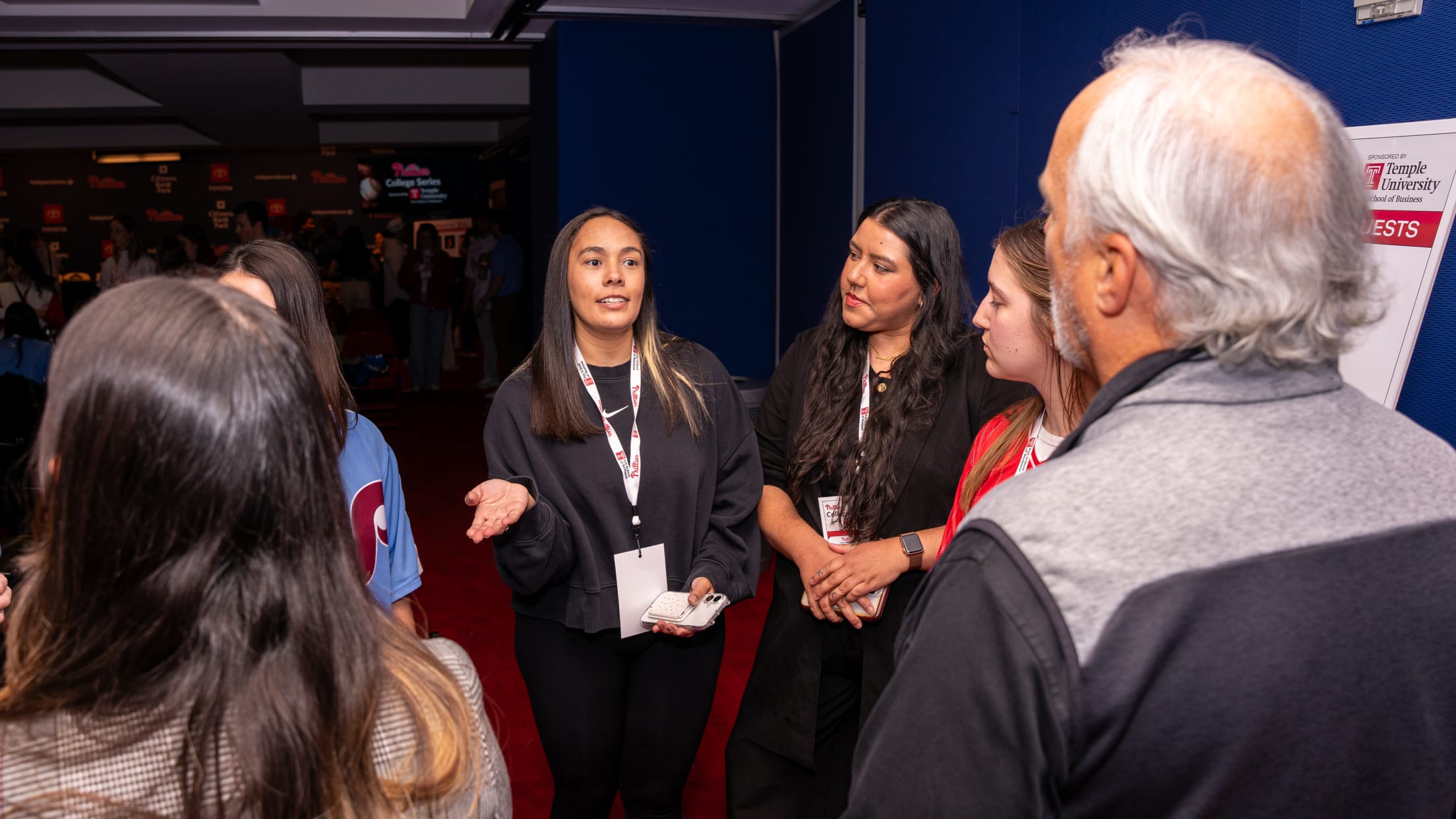 202504014_College_Series_01