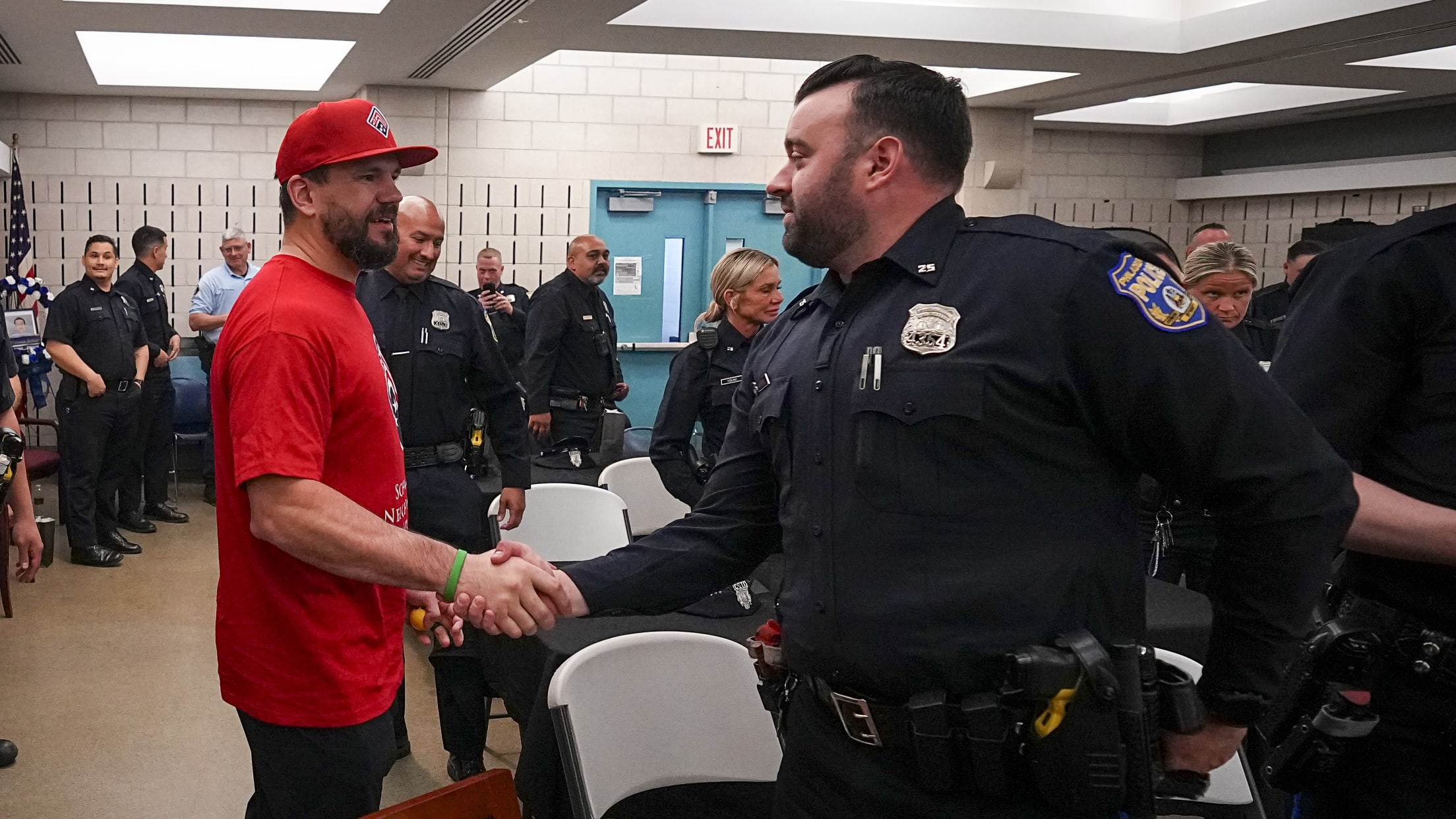 Schwarber_Neighborhood_Heroes13478