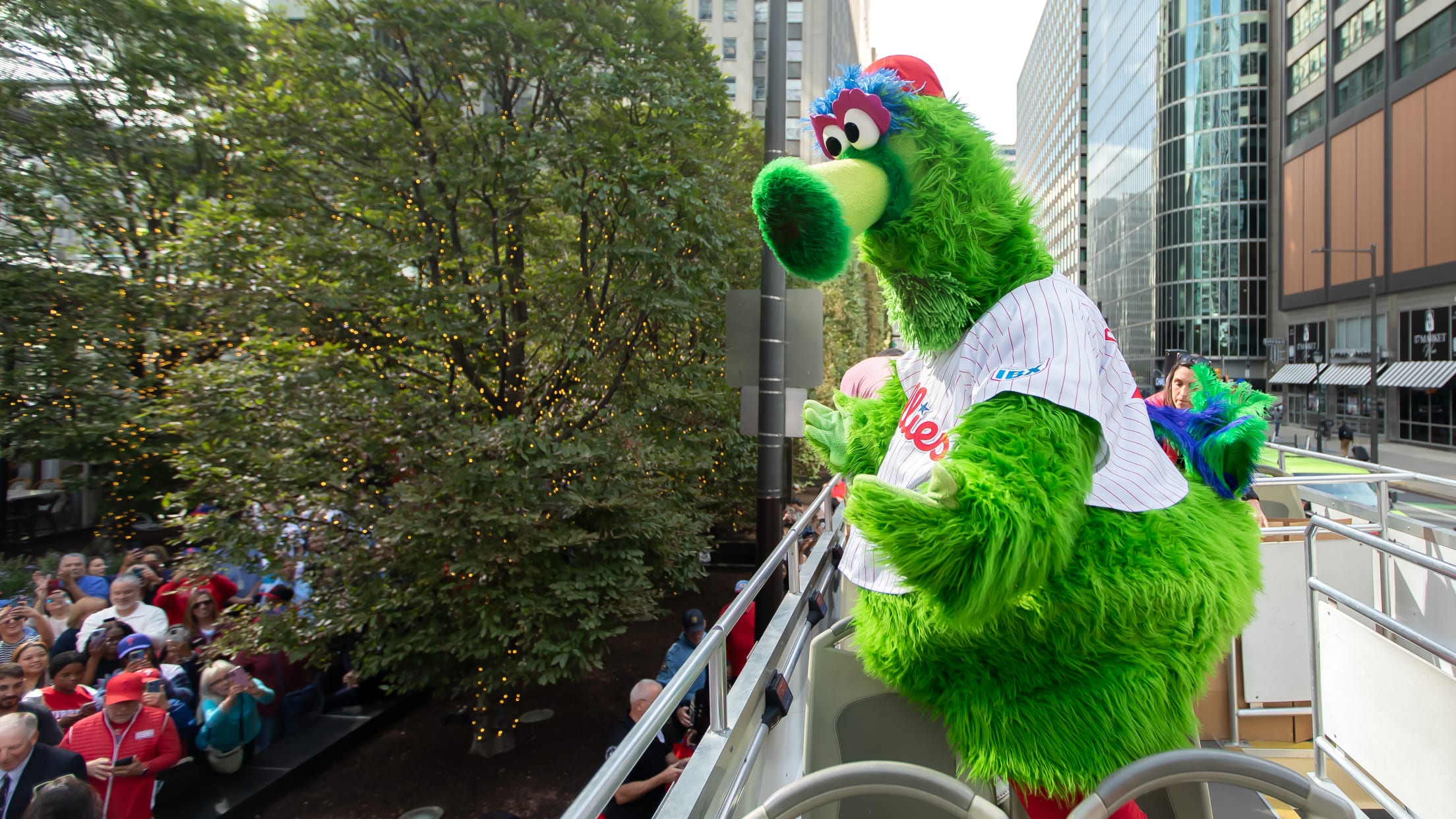 20251002_Rally_Red_October_Bus_Waterfalls-2