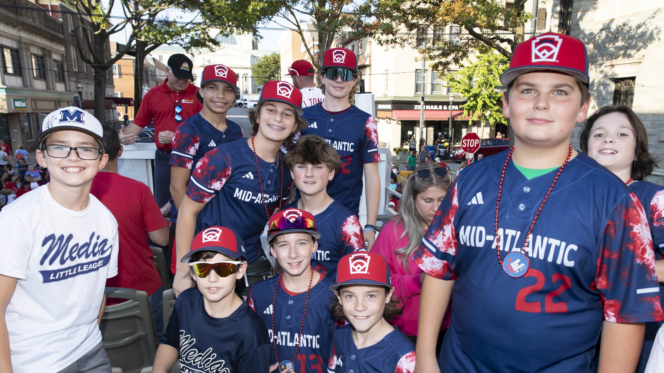 20231002_Phillies_Bus_Rally_Waterfalls-62