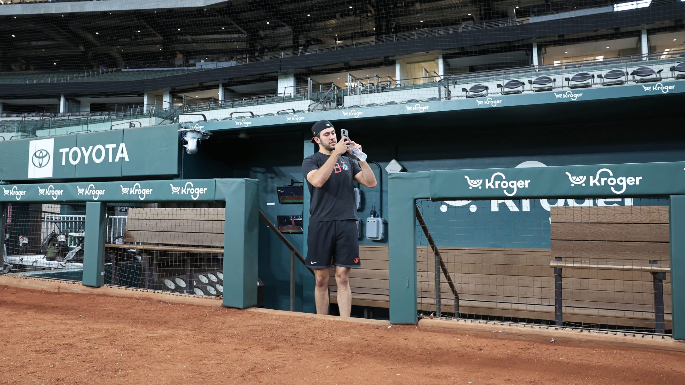 BAL-BI-Grayson-Debut - 008