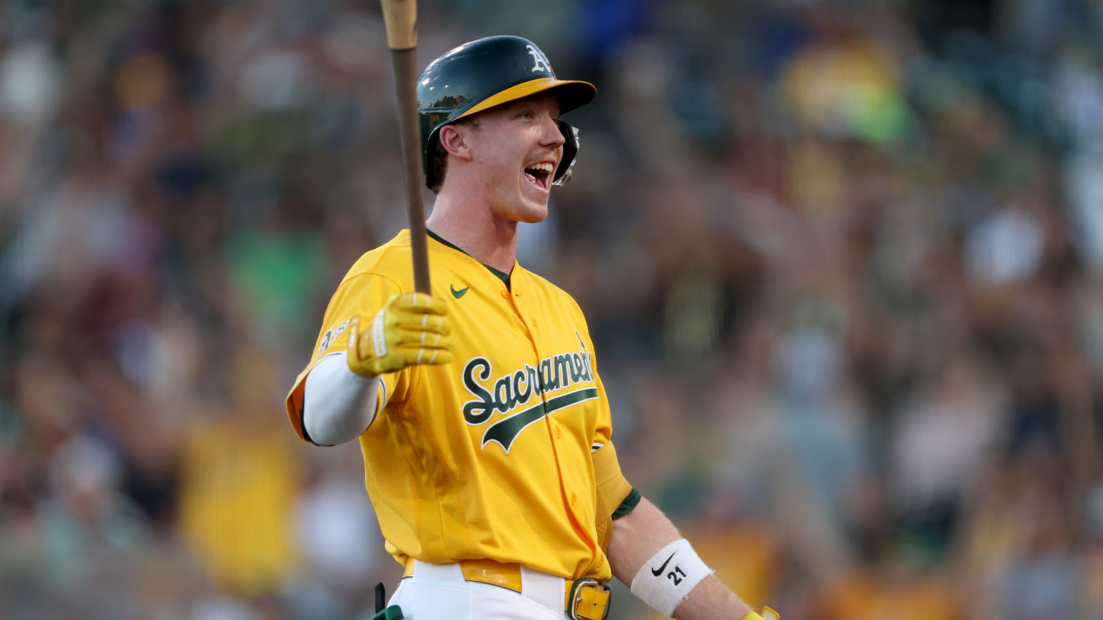 Henry Bolte's three-run home run after review (6)