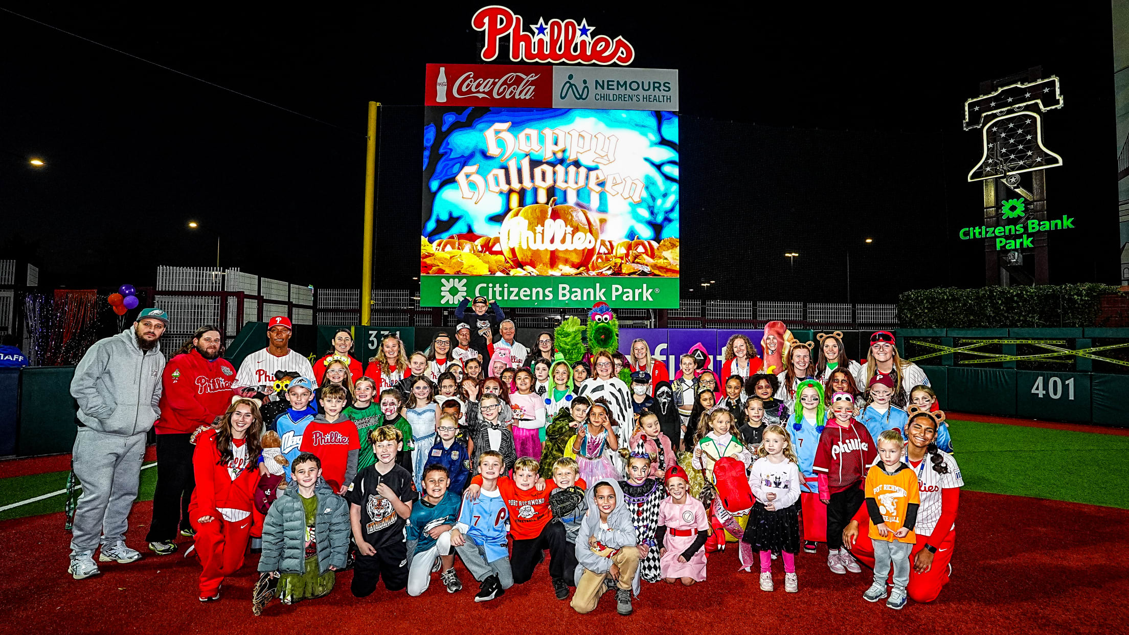 BallgirlsHalloweenParty163380