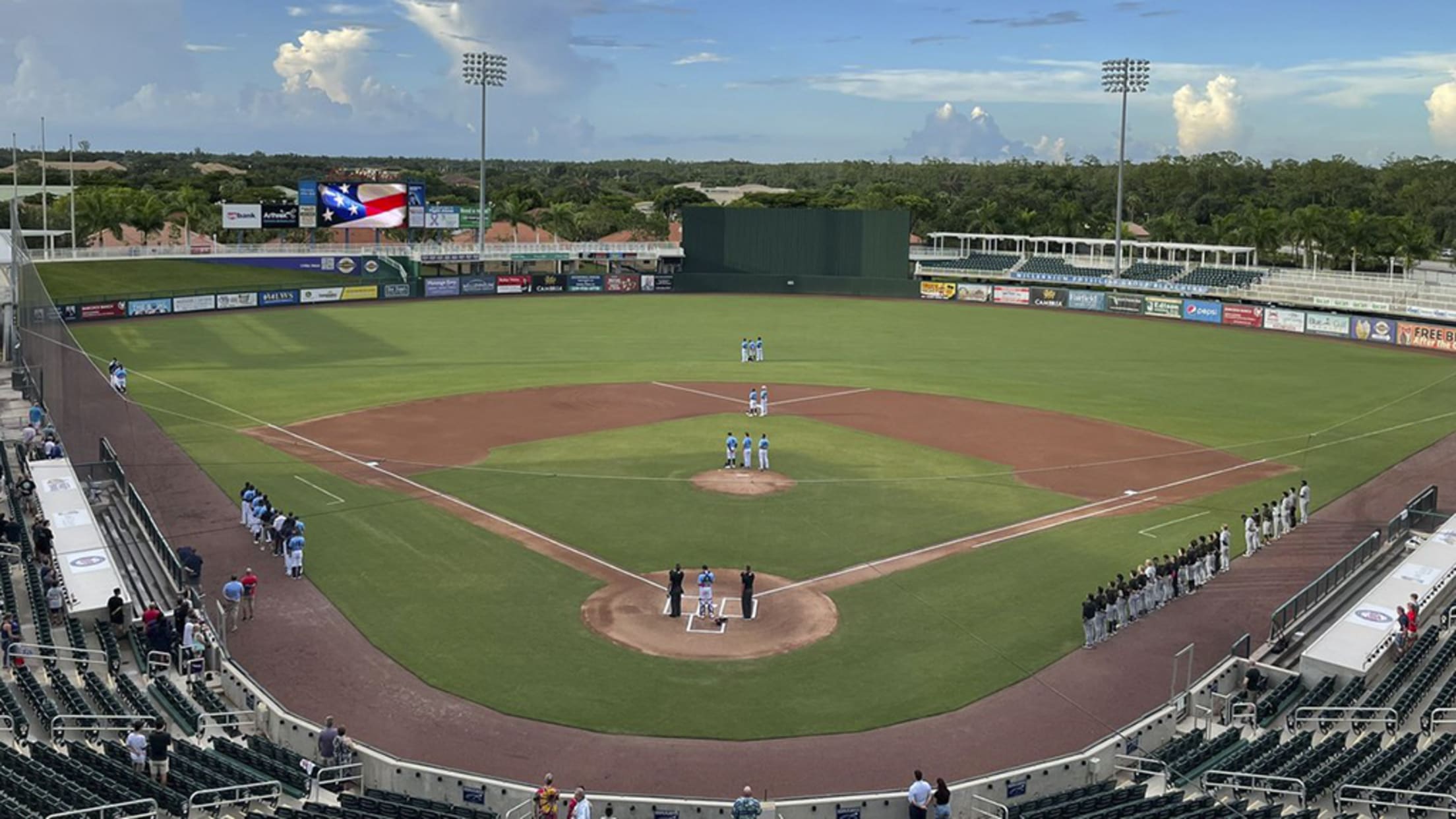 Minnesota Twins host first full-squad workout at Hammond Stadium