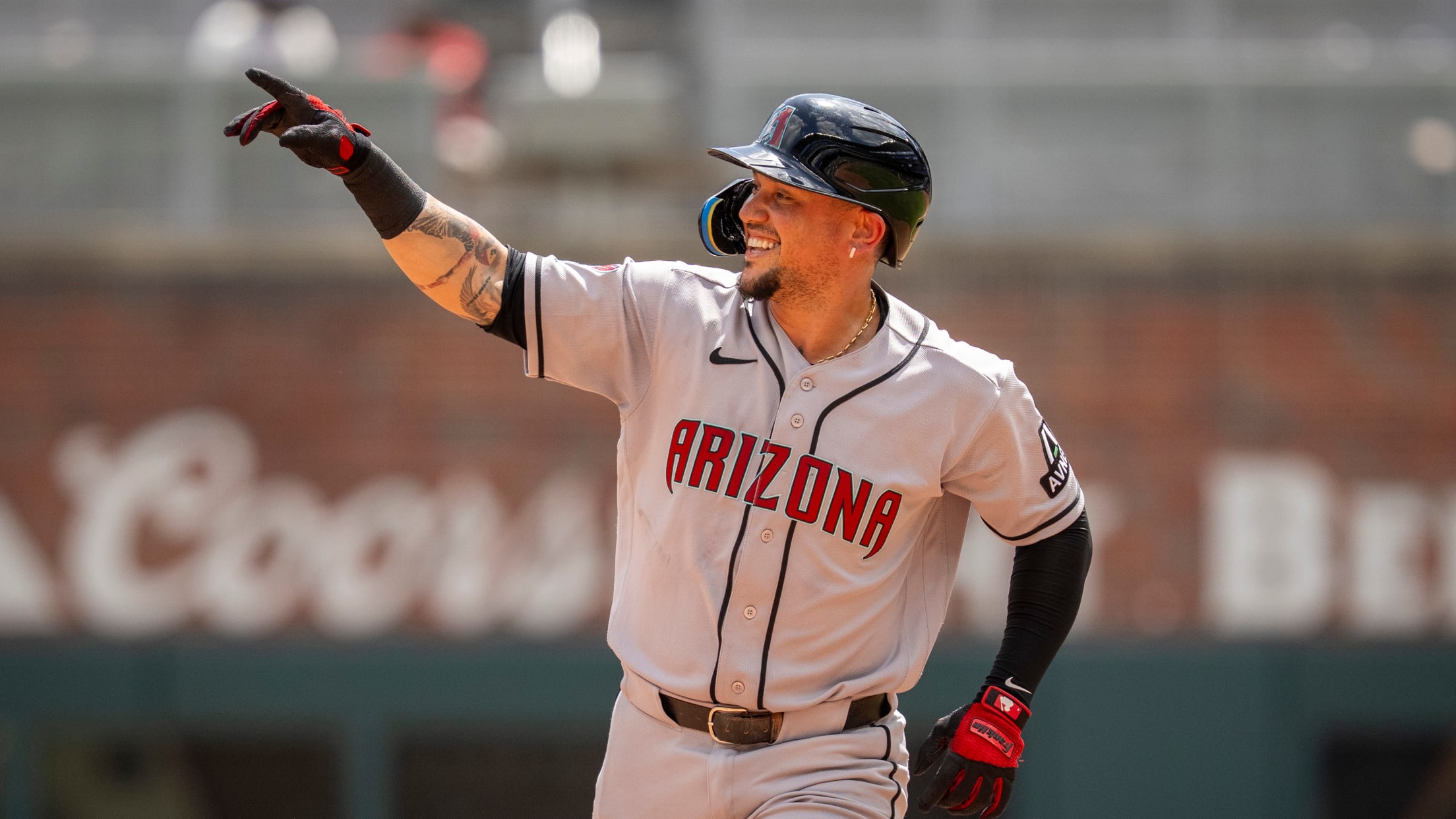 Ildemaro Vargas' game-tying homer (9)