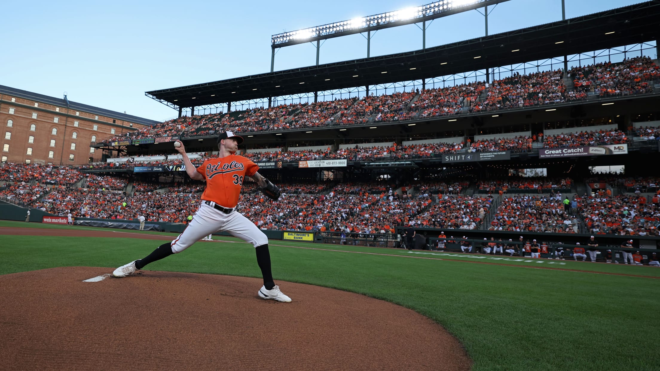 BAL-BI-Homestand-in-focus-083123-076