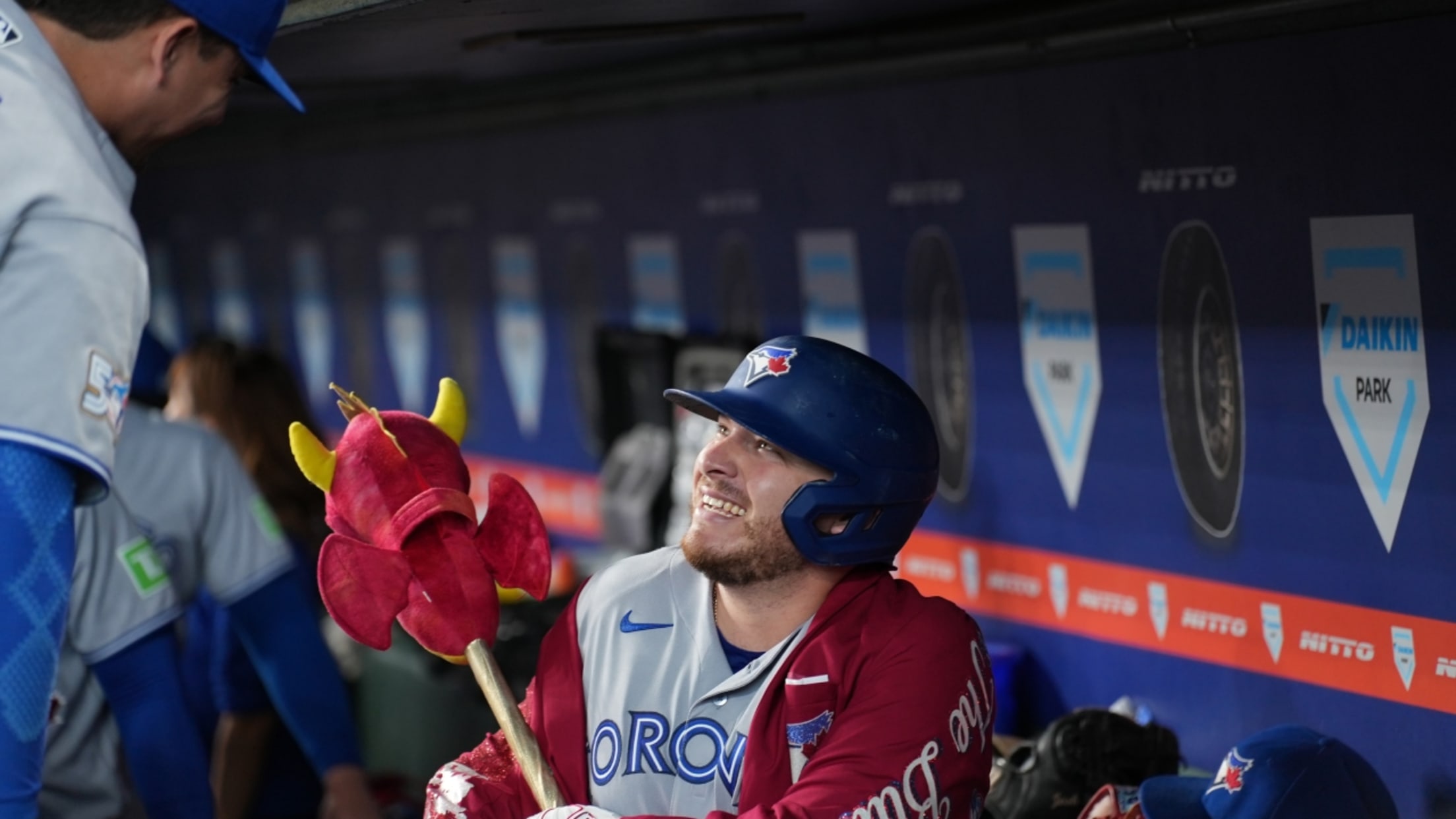 Alejandro Kirk's solo home run (4)