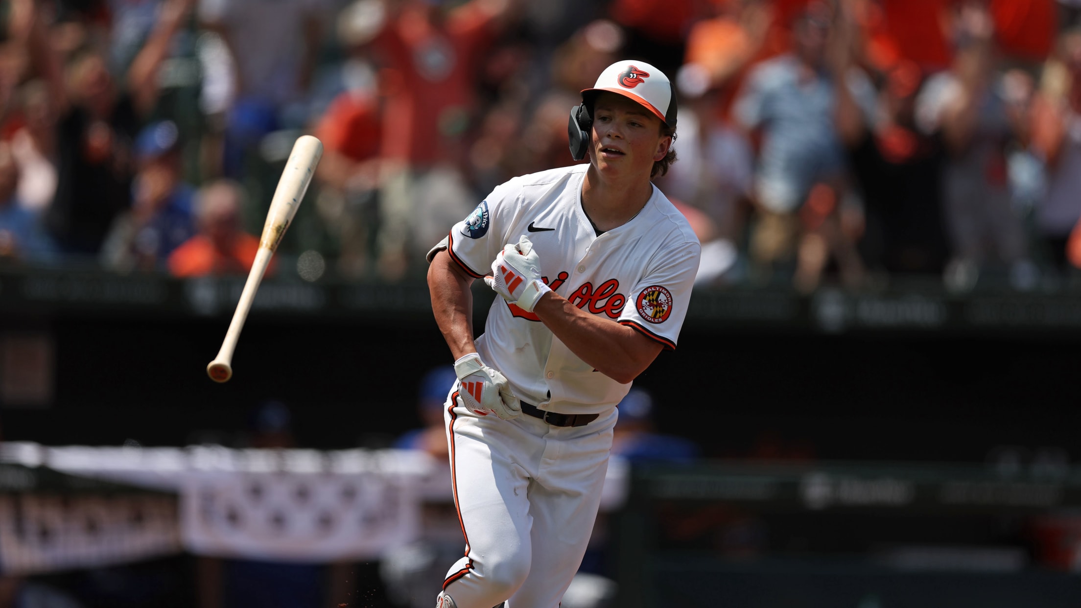 BAL-BI-021025-Holliday-Feature-005