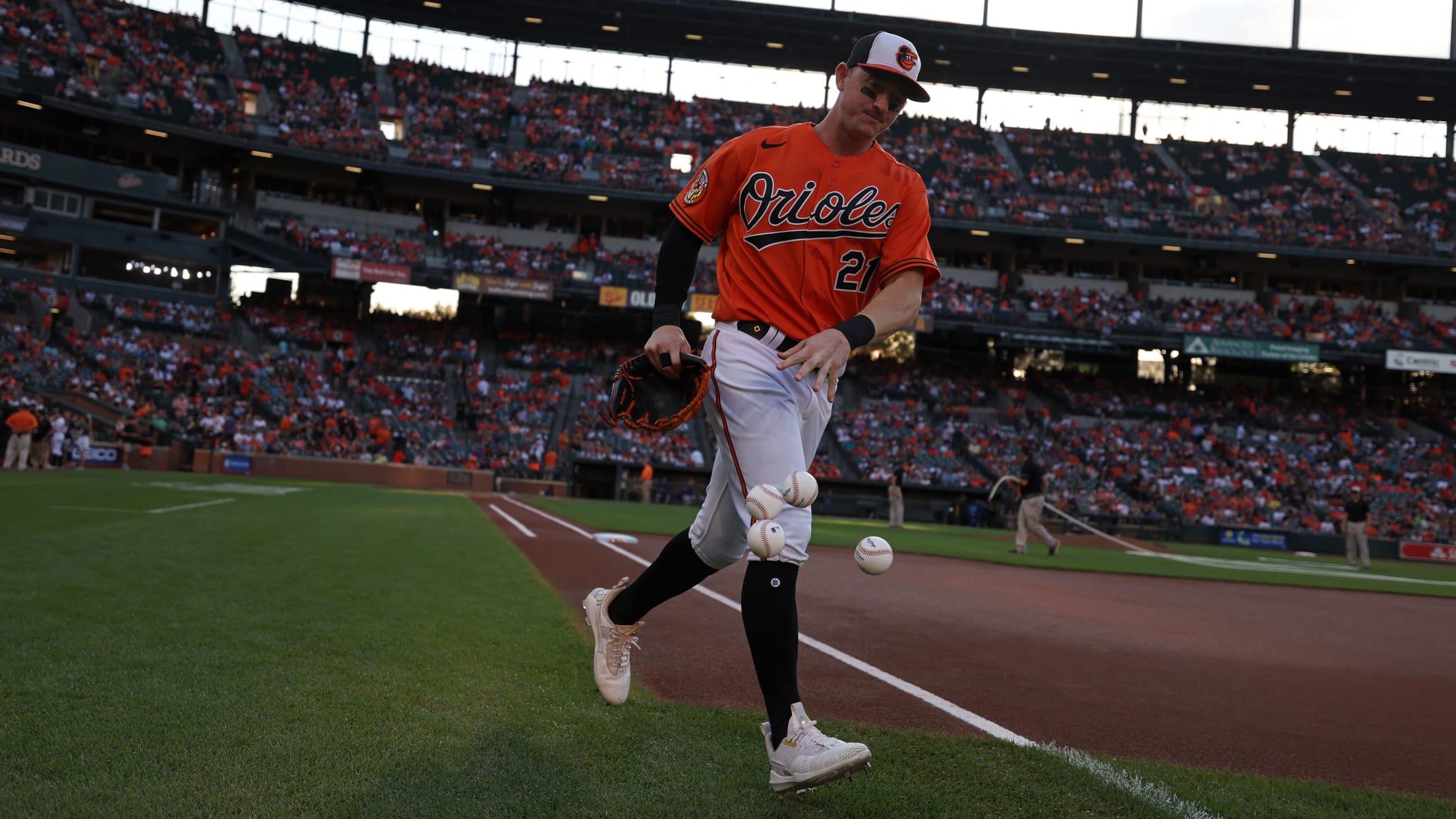 BAL-BI-Homestand-in-focus-083123-071