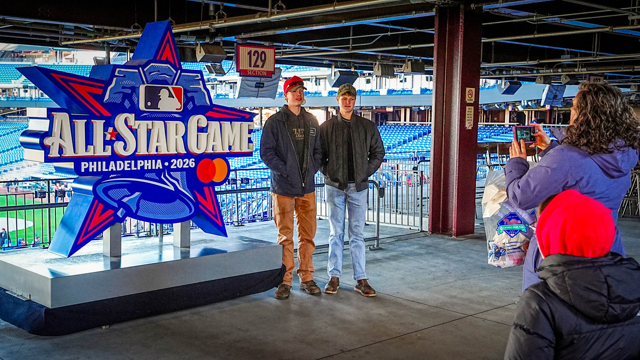 TreeLightingHolidaySale06087