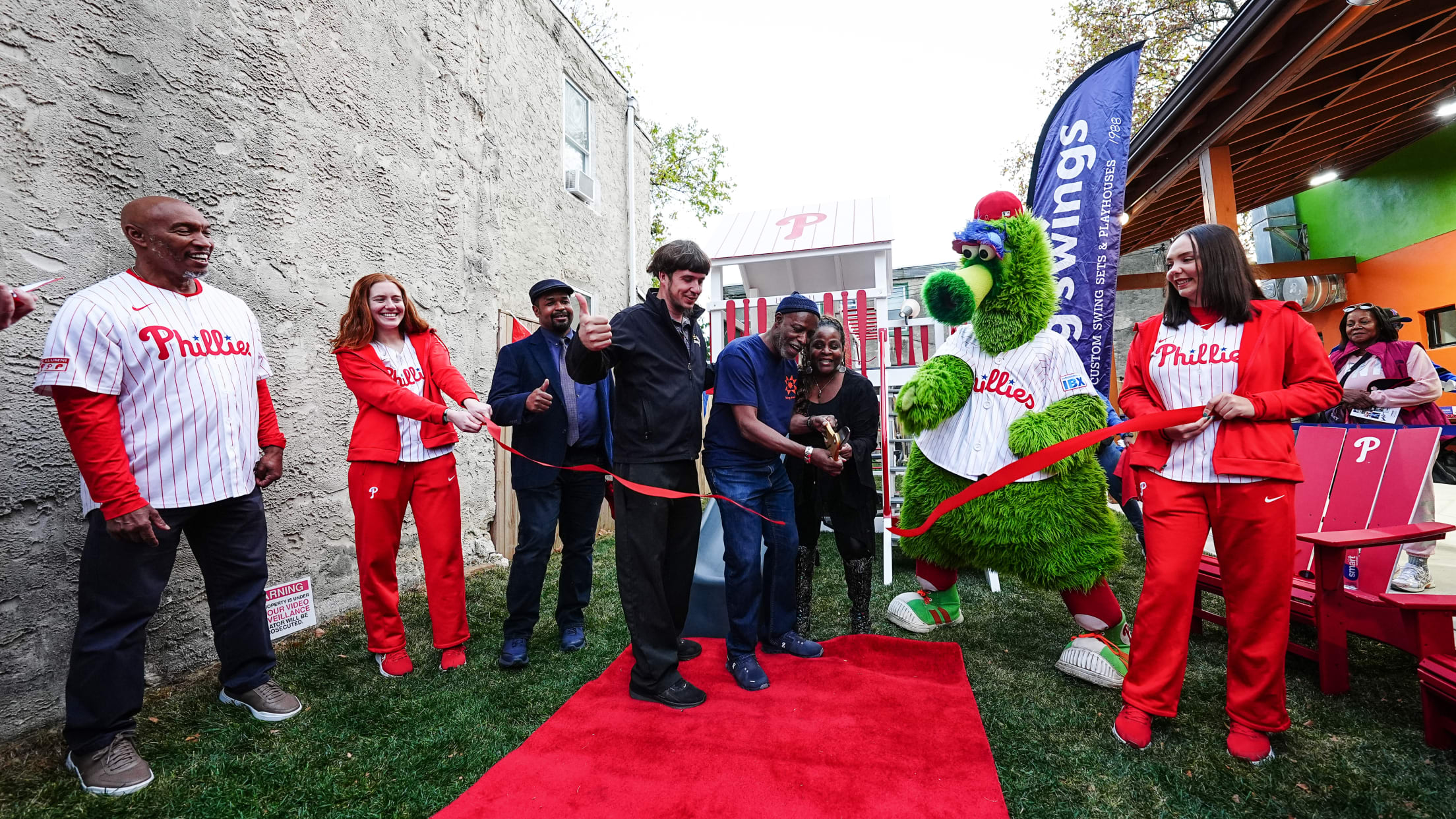 KingSwingsStrawberryMansion00814