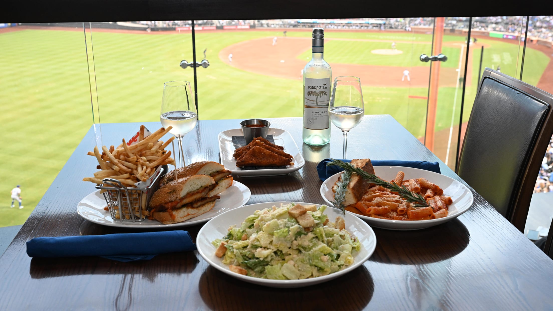 MLB New York Mets Home Plate Bowl