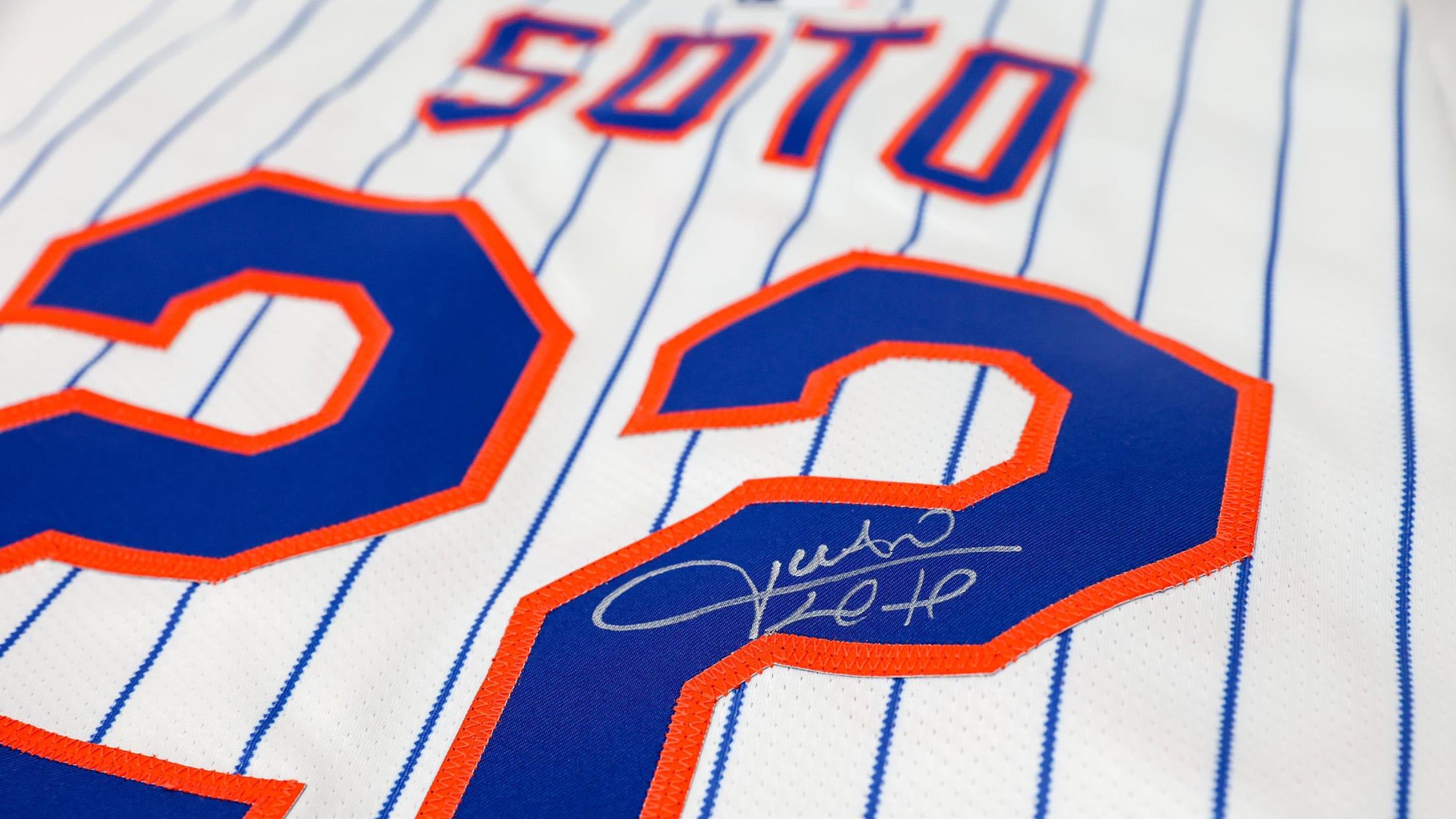 Amazin' Auction | New York Mets
